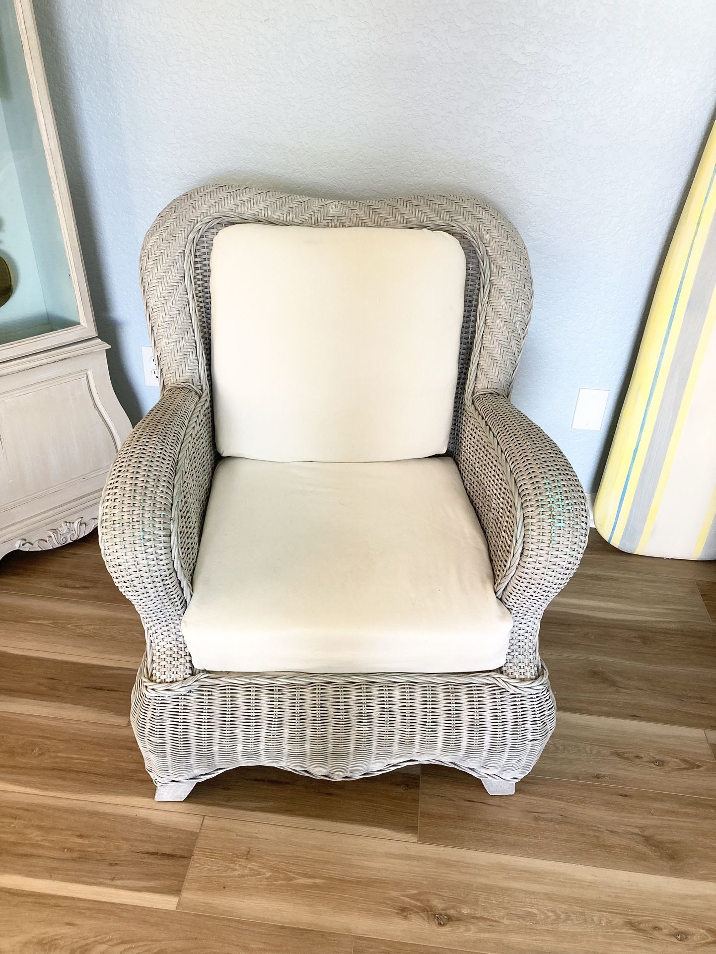 Wicker Chair With Thick Cushions And Arms Comfortable 32 Wide 36 Tall