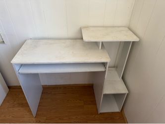 Free desk