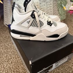 Air Jordan 4 Retro (GS)