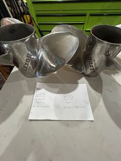 Two Solas LEXOR 3 blade props