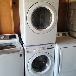 Like New LG Front Load Washer And Stackable Gas Dryer Set 
