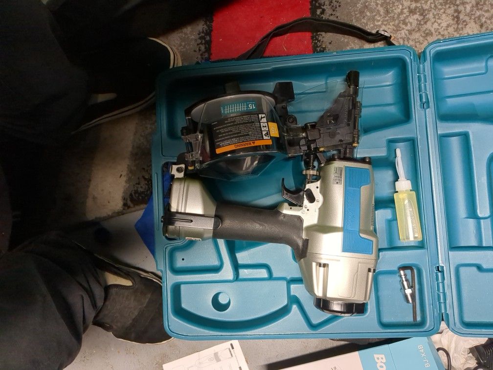 Makita AN611 2.5" Siding Coil Nailer