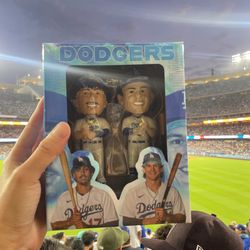Dodgers James Outman And Miguel Vargas