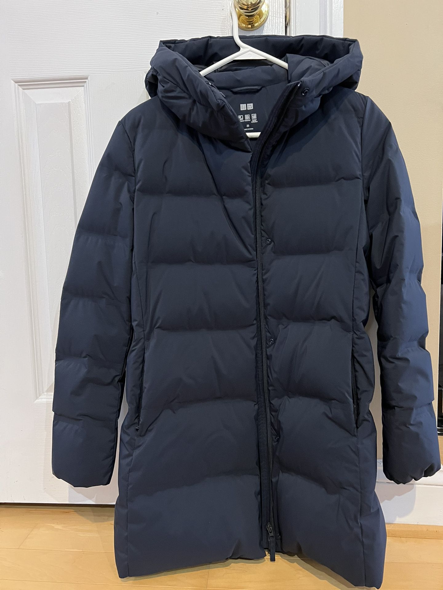 Uniqlo Women’s Down Short Coat XS