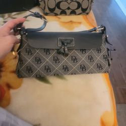 Dooney & Bourke purse