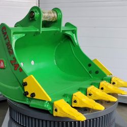 Mini Excavator Caterpillar 302 GP Bucket 24 inches Width o Similar Machine