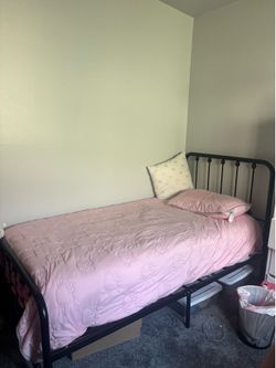 Twin size bed