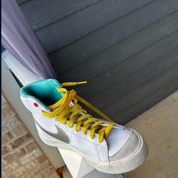 Nike Blazer Mid 77 high top