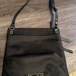 Dooney Bourke Crossbody Bag for Sale in Bayonne, NJ - OfferUp