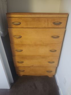 Dresser