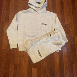 Fear of God Essentials Light Oatmeal Set – New