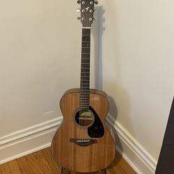 Yamaha Acoustic Guitar FS800 Concert With Stand