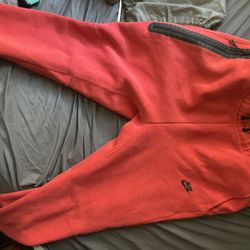 Red nike tech pants Gen 2 NEW (all serious talks only)
