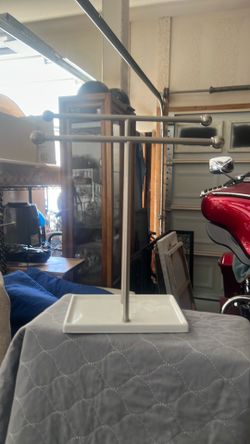 Jewelry/bath stand