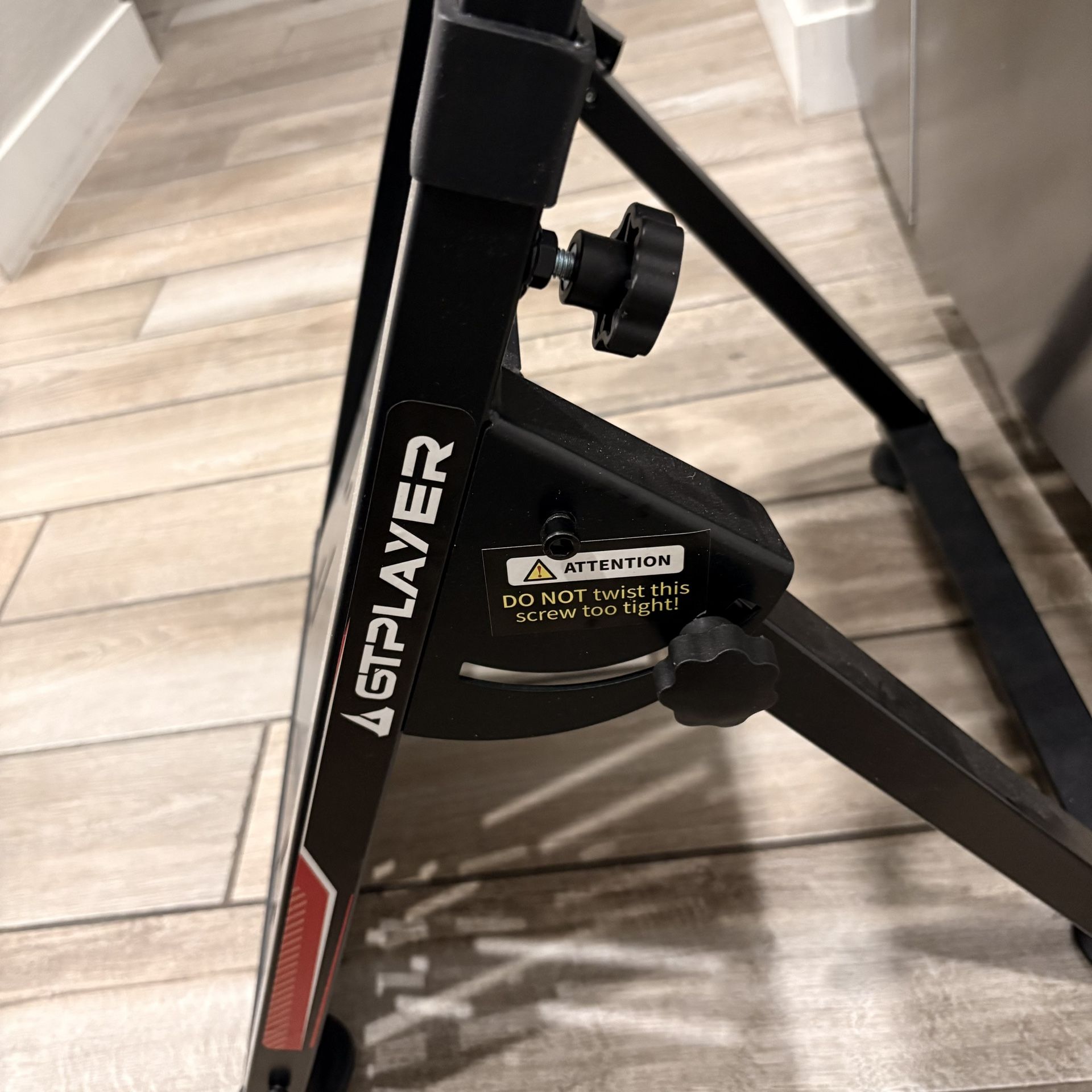 GTPLAYER ADJUSTABLE FOLDING GAMING CHAIR STAND