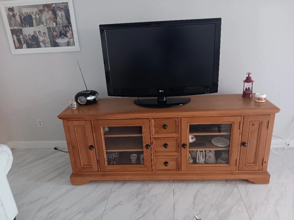 Tv Cabinet, Coffee Table And Matching End Table
