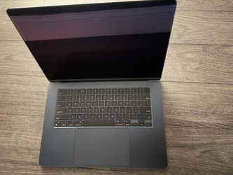 Macbook Air 15” M3 2024 512GB