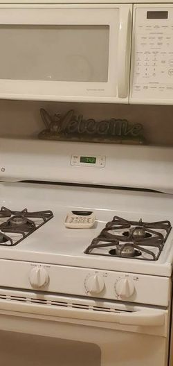 Stove And Microwave