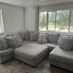 Sectional Couch (4 Piece) With Ottoman 