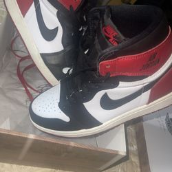 Jordan 1 Black Toe 