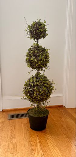 Pottery Barn Faux Triple Ball Topiary Tree in Pot