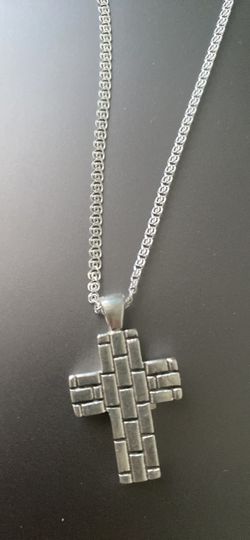 Chain With Cross