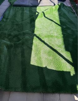 New Artificial grass turf 12 ft x 10ft