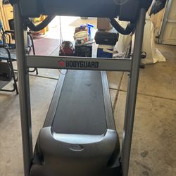 Treadmill Bodyguard T280 used