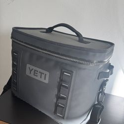 Yeti Hopper Flip 18 Cooler Bag 