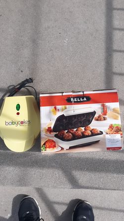 Bella meatball maker and a babycakes donut maker both brand new never used only 20$ for both