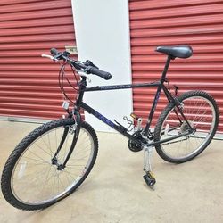 Mountain Trek Track 800