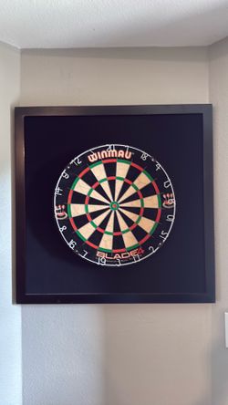 Dart board w/darts-holder-viper laser line