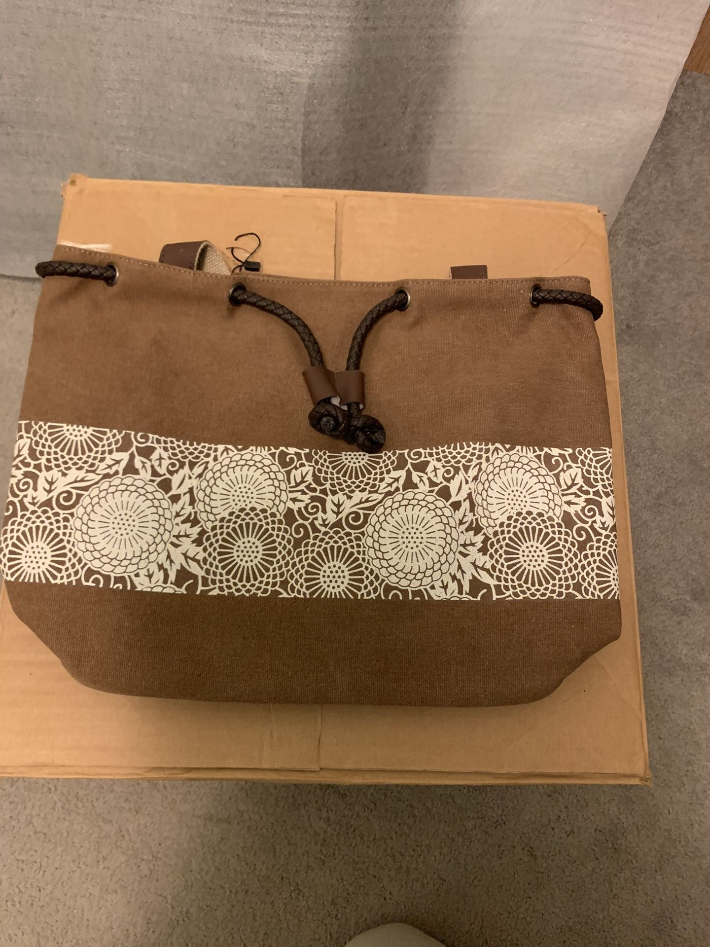 General Merchandise/Purses