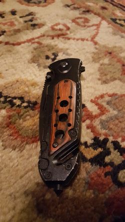 Tactical blade w/clip