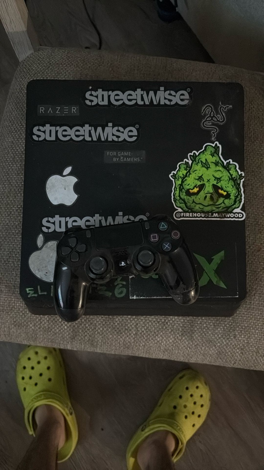 PS4