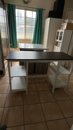 Table/ Desk
