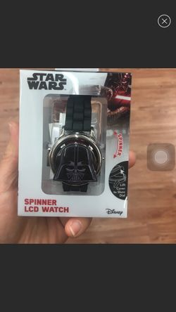 NWT Star Wars spinner LCD watch