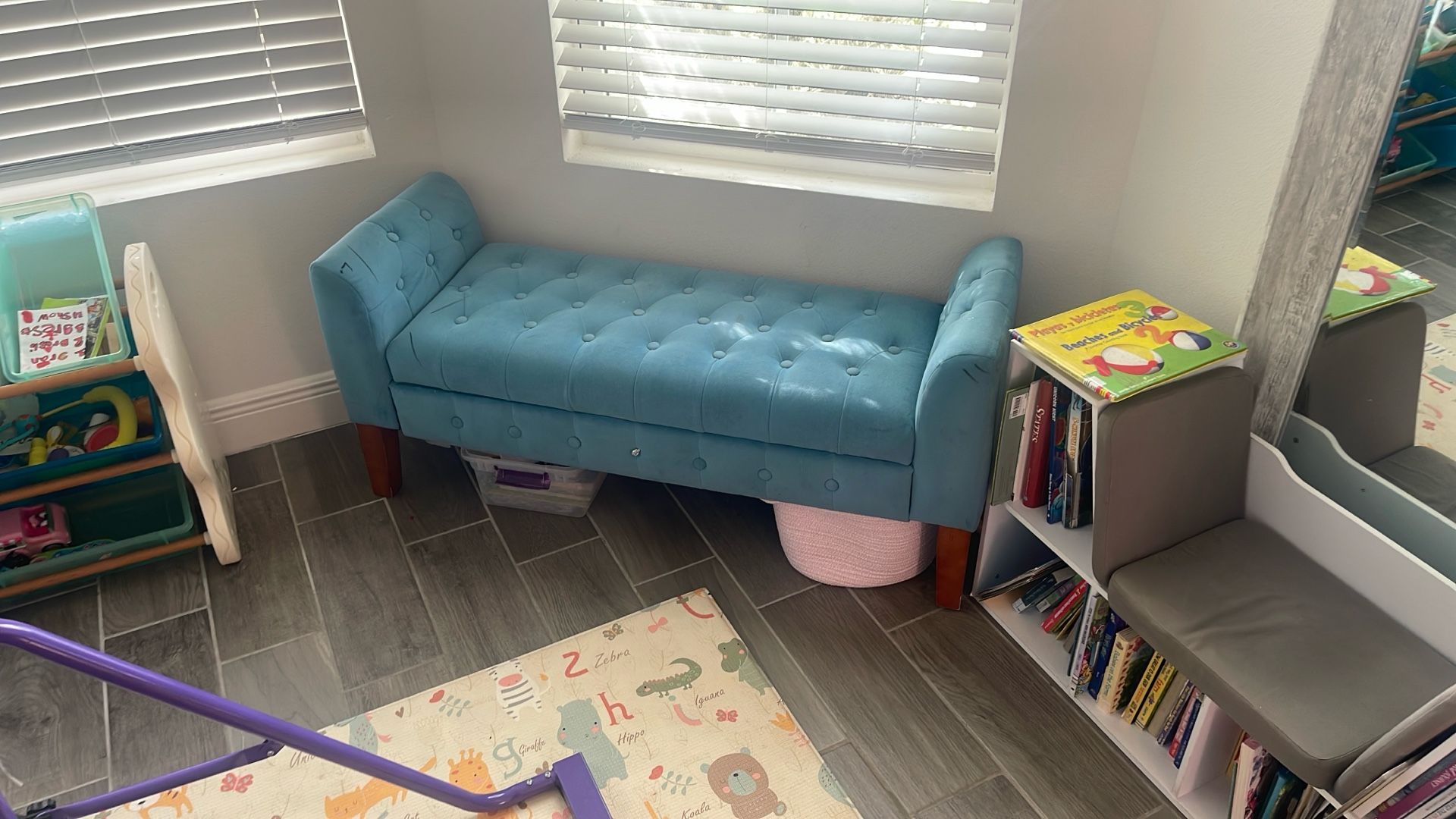 kids lounge