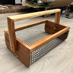 Redwood Veggie Garden Basket 