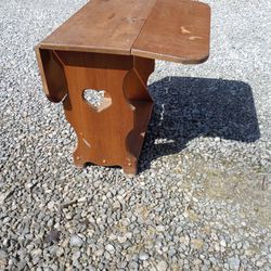 Country Heart Dual Wing End Table
