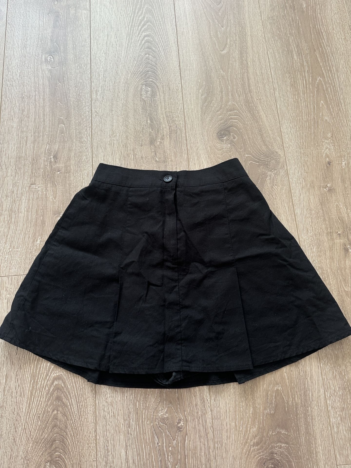 Black Pleated Miniskirt