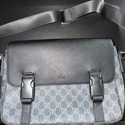 Gucci Messenger Bag