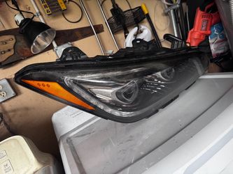 OEM 2018–2020 Genesis G80 3.3T Sport RH Full LED Headlight