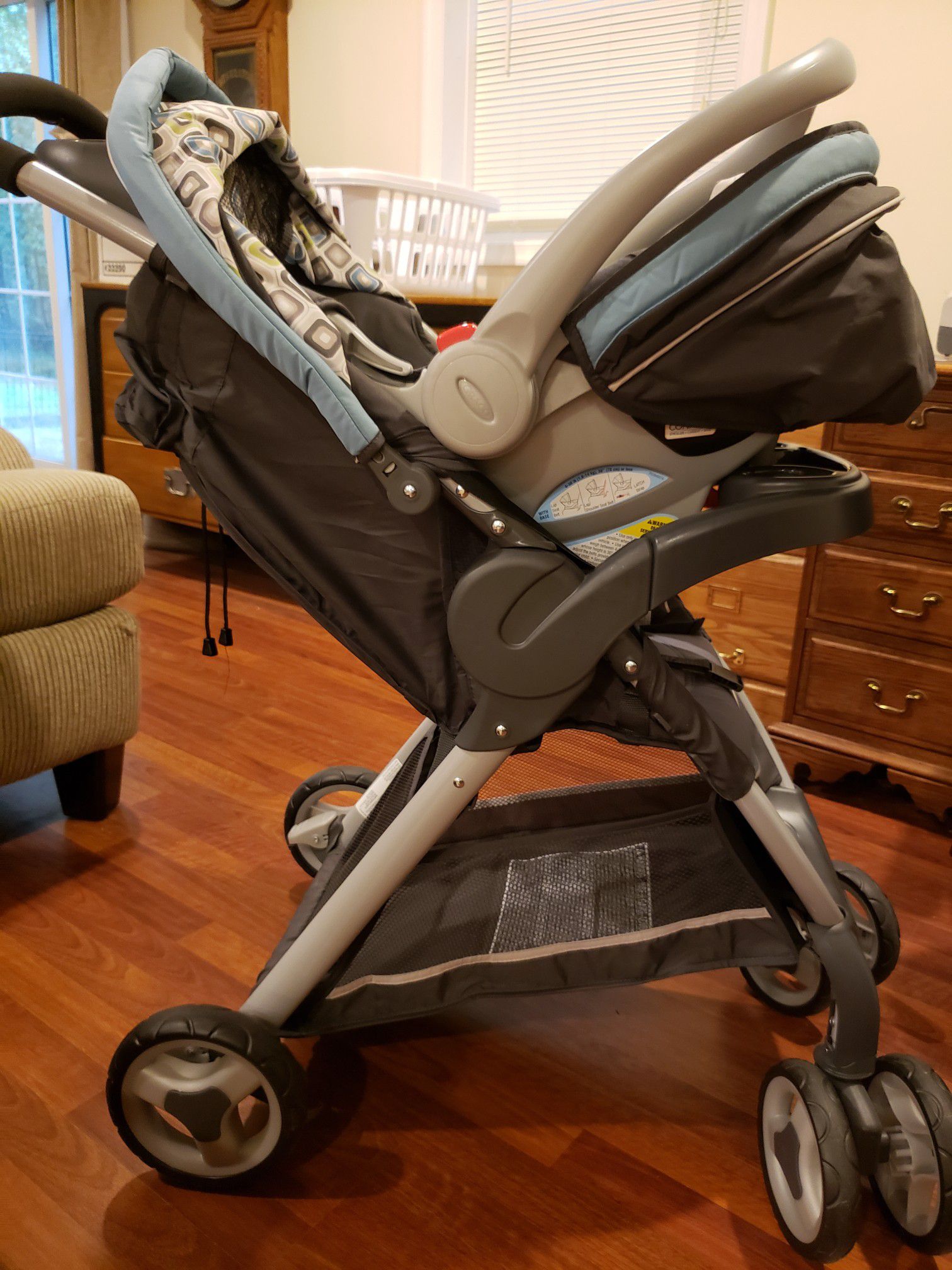 Graco FastAction Fold stroller and Snugride infant car seat