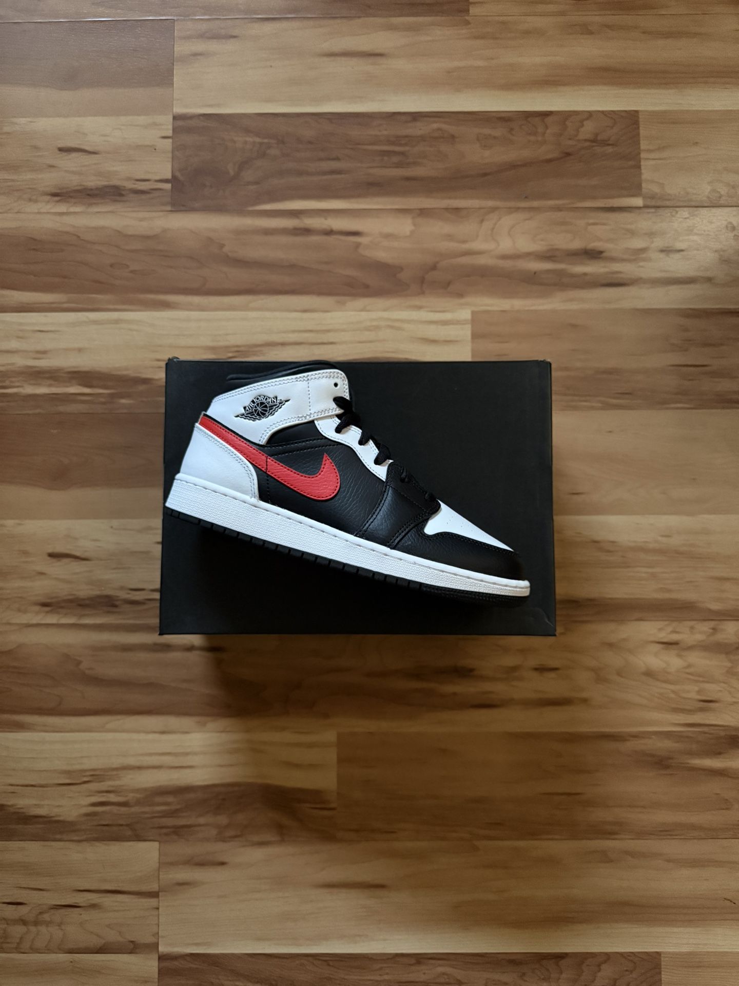Jordan 1 Mid Black White Chile Red (GS) Size 6Y