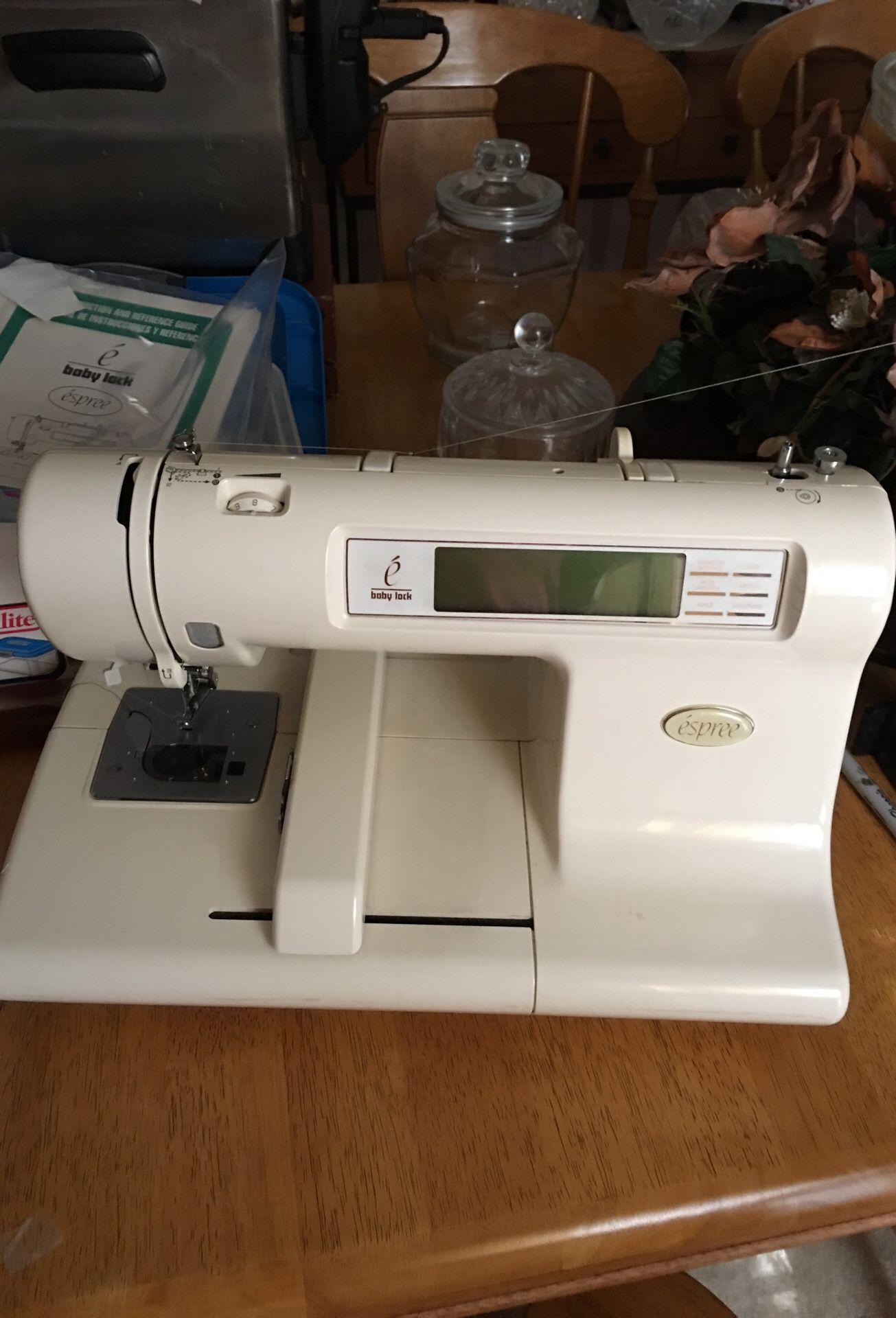 Babylock espree embroidery machine Em1