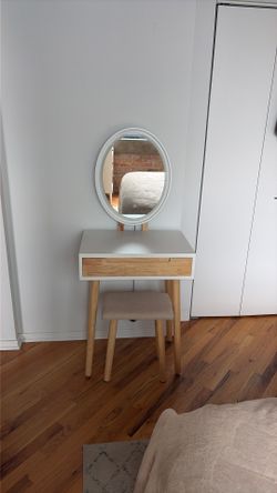 Makeup Vanity