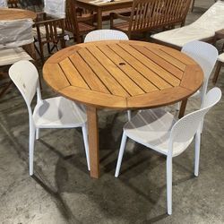 CLOSEOUT DEAL – 5-Piece Round FSC Wood Outdoor Dining Set | BRAND NEW OPEN BOX | Delivery Available