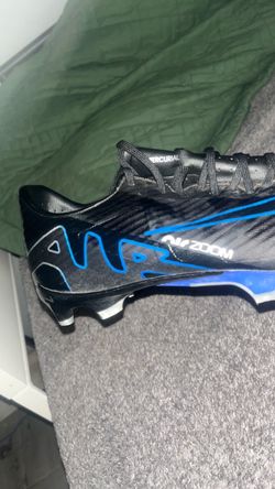 Soccer cleats