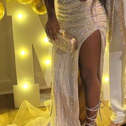 Beige Silver Sequince Right Leg Slit Dress